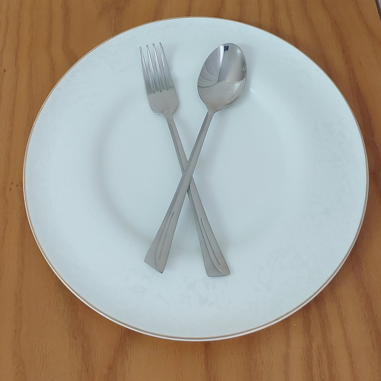 ست قاشق و چنگال یونیک اصل ۱۲ پارچه استیل نگیر ضدزنگ (عیار دار)